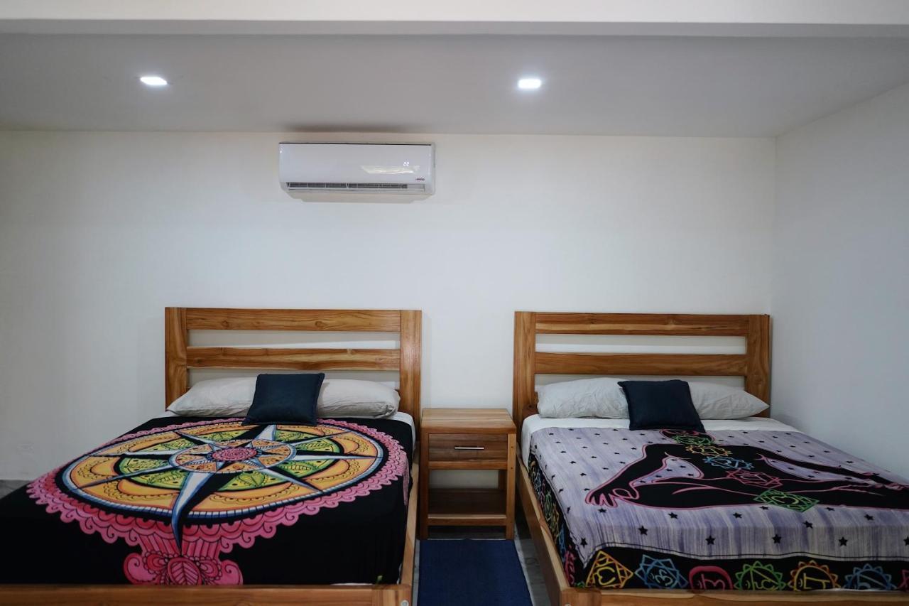 Hostel Dreamsea Surf Camp Costa Rica Tamarindo Exterior foto